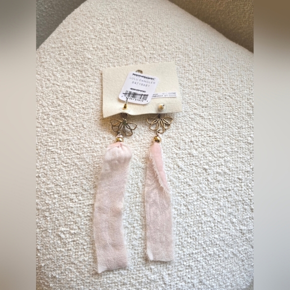 Free People, Lulu Dangles Earrings, Pink Velvet Ribbon, NWT! - Picture 6 of 8